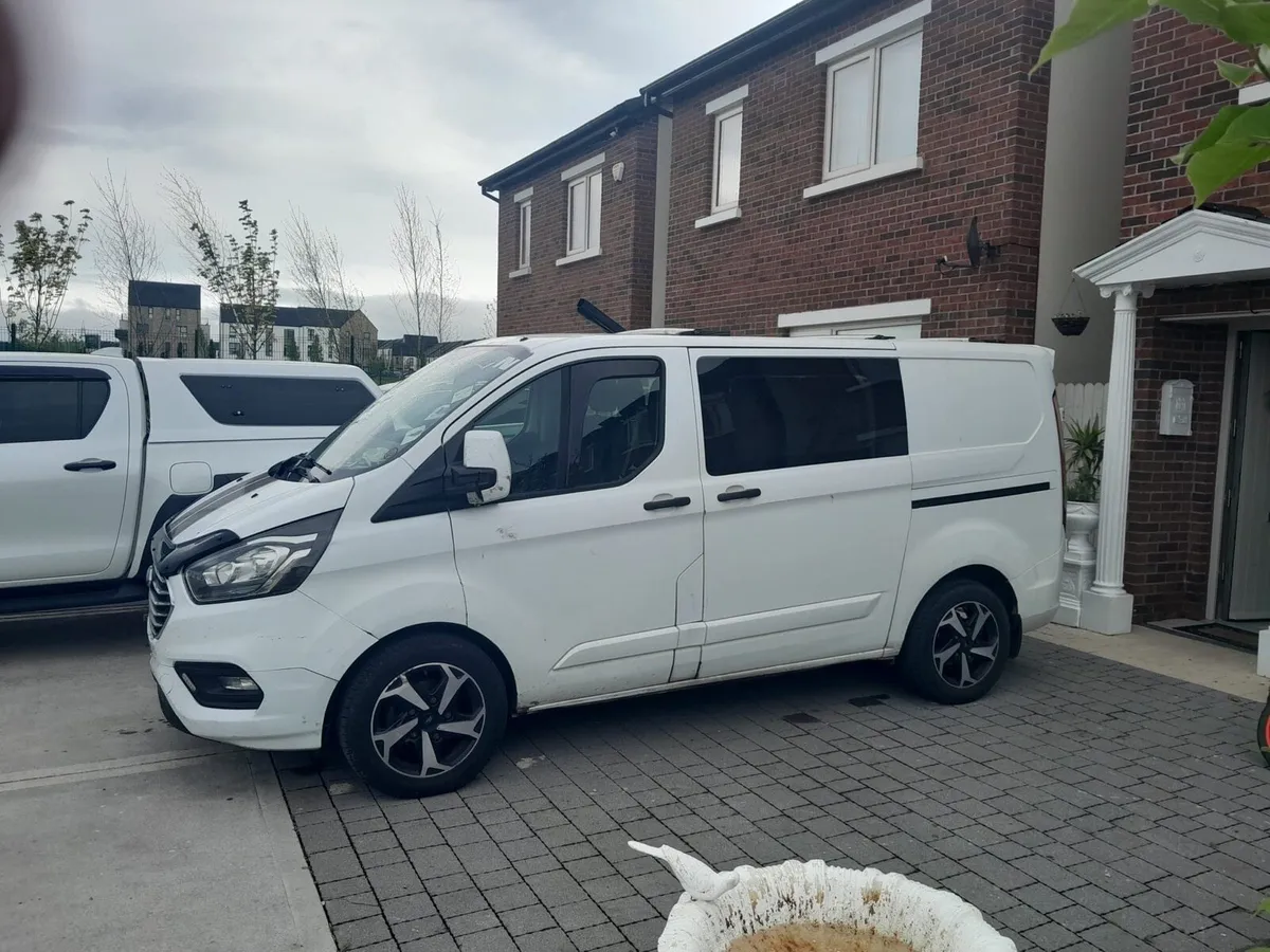 Ford transit custom - Image 1