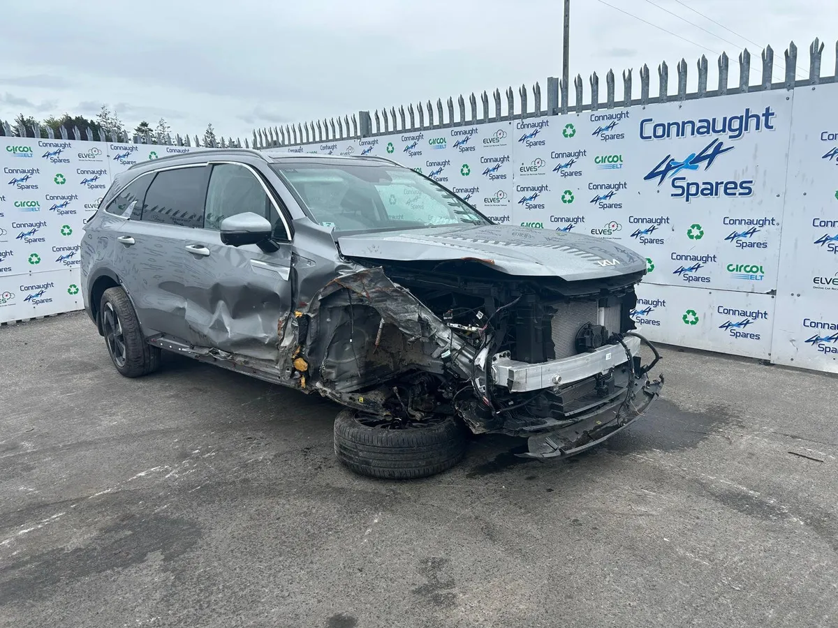2025 KIA SORENTO 1.6 HYB JUST IN FOR BREAKING - Image 1