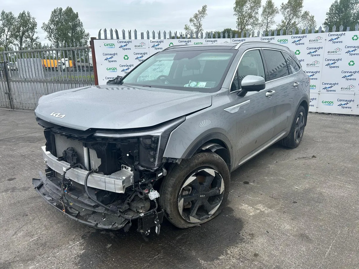 2025 KIA SORENTO 1.6 HYB JUST IN FOR BREAKING - Image 2