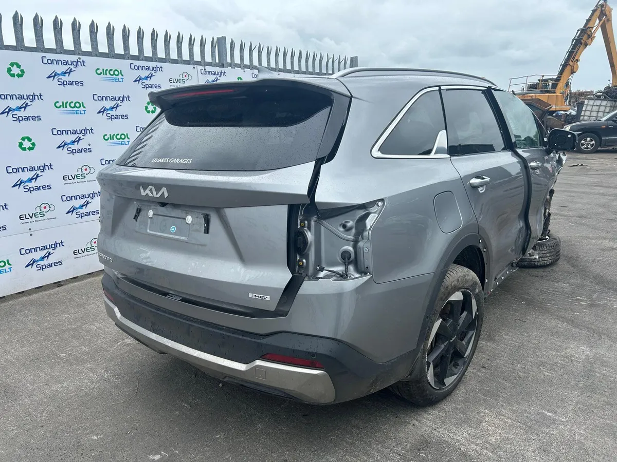 2025 KIA SORENTO 1.6 HYB JUST IN FOR BREAKING - Image 4
