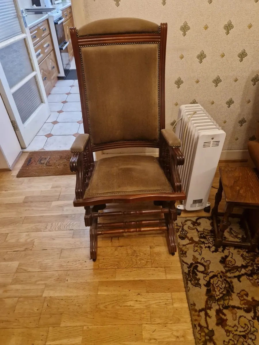 Armchair - Image 1