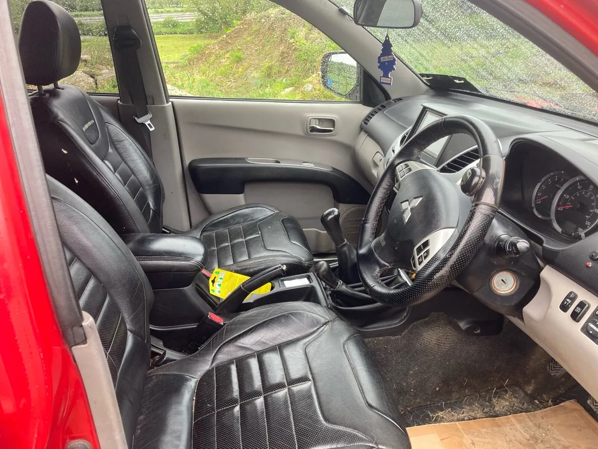 Mitsubishi l200 2011 - Image 4