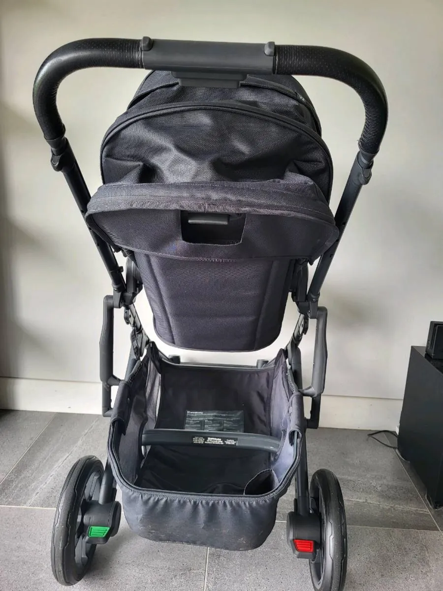 Uppababy cruz v2 - Image 2