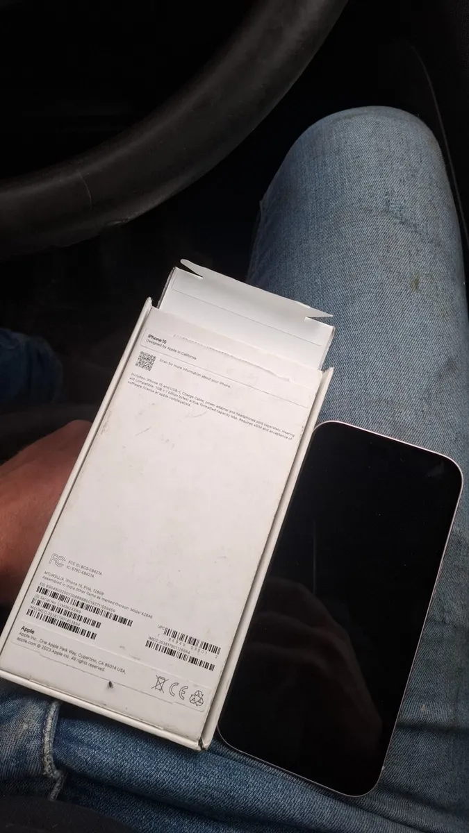 **NEW PINK IPHONE 15 NEVER USED** - Image 2