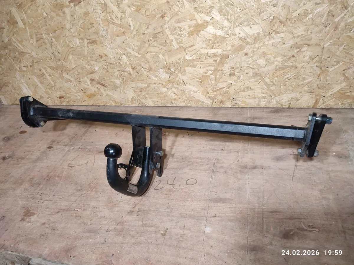 TOW BARS - Image 2