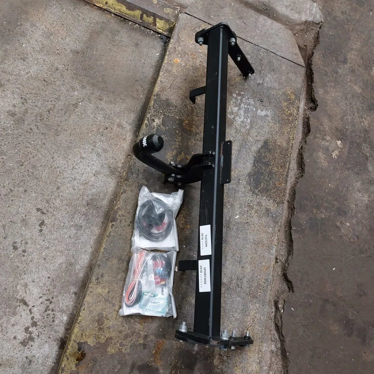 TOW BARS - Image 3