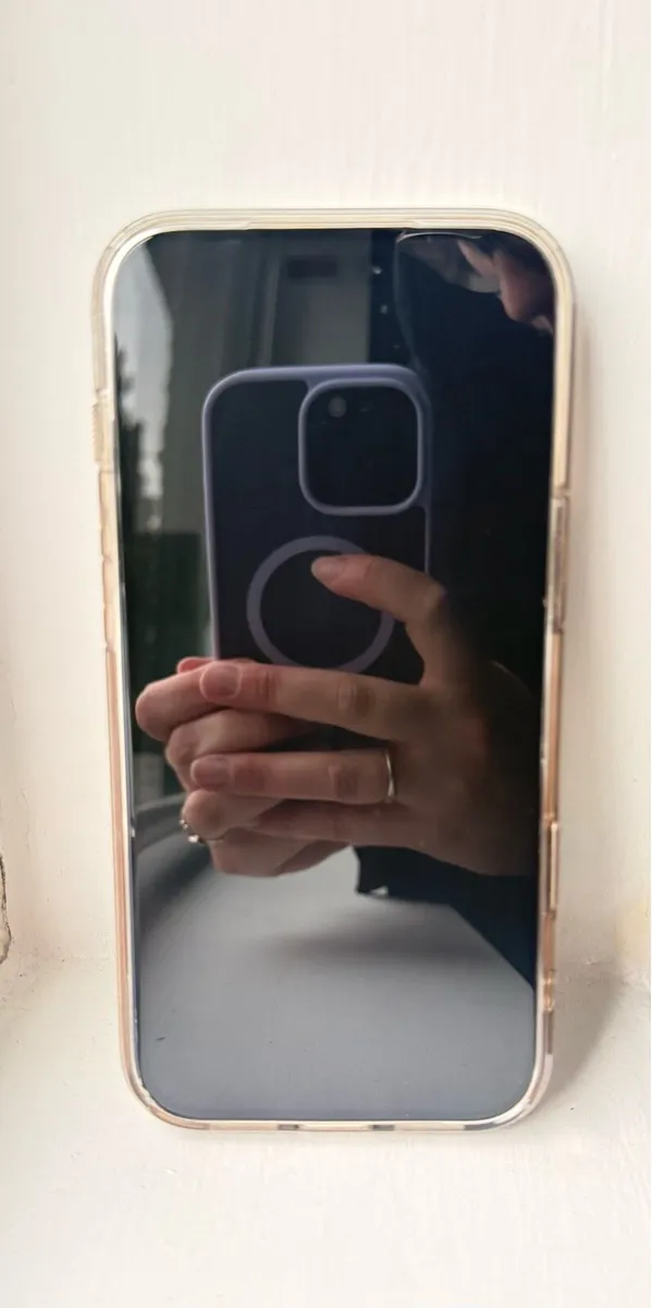 iPhone 17 Pro Max – Excellent Condition - Image 4