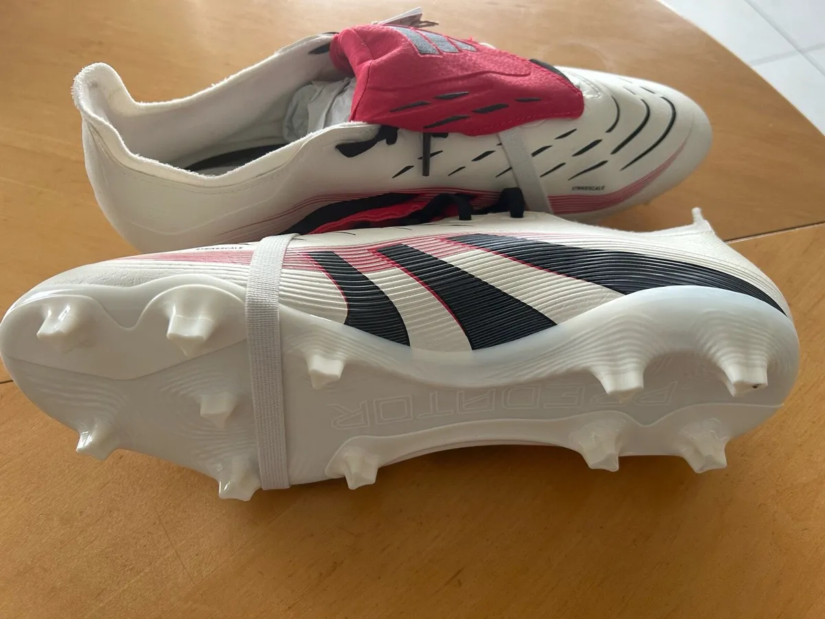 Adidas Predator Football Boots - Size 11 UK - Image 4