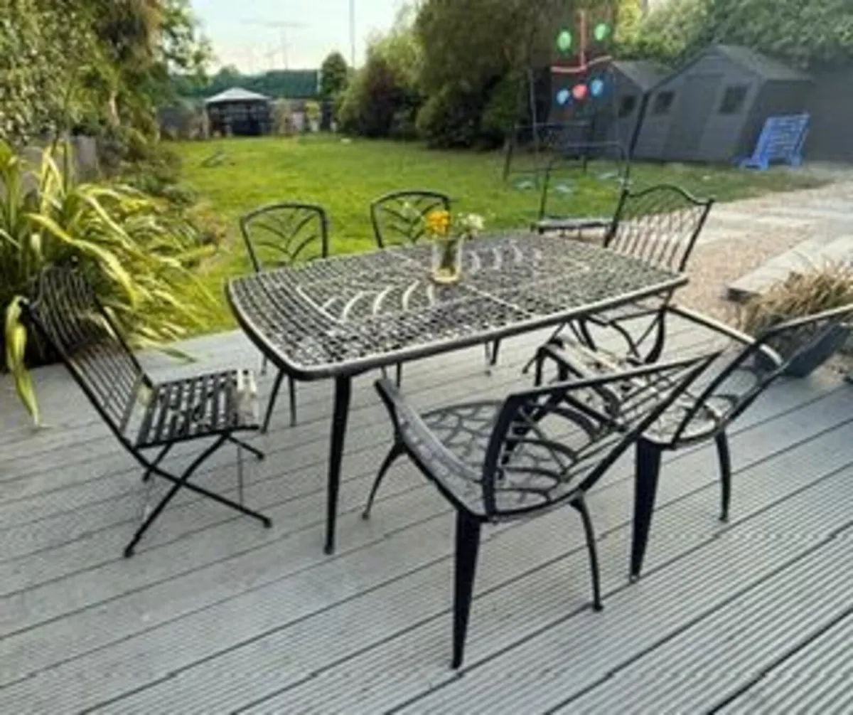 garden furniture - Image 1