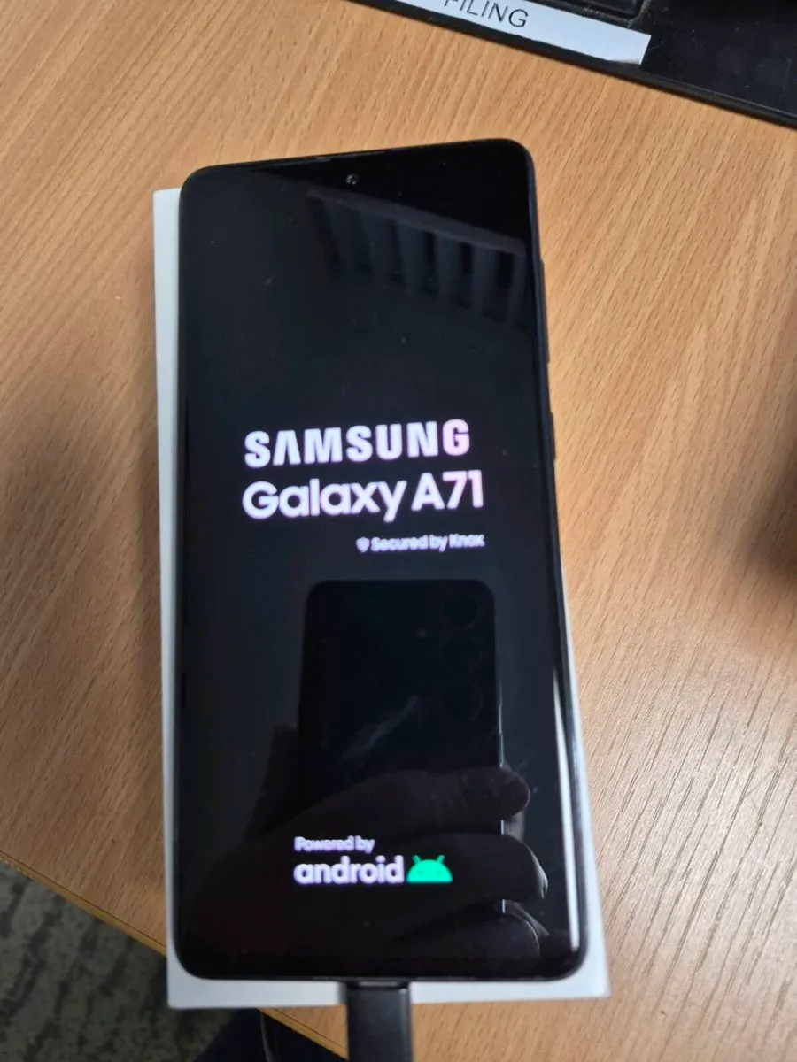Samsung  A71 - Image 2