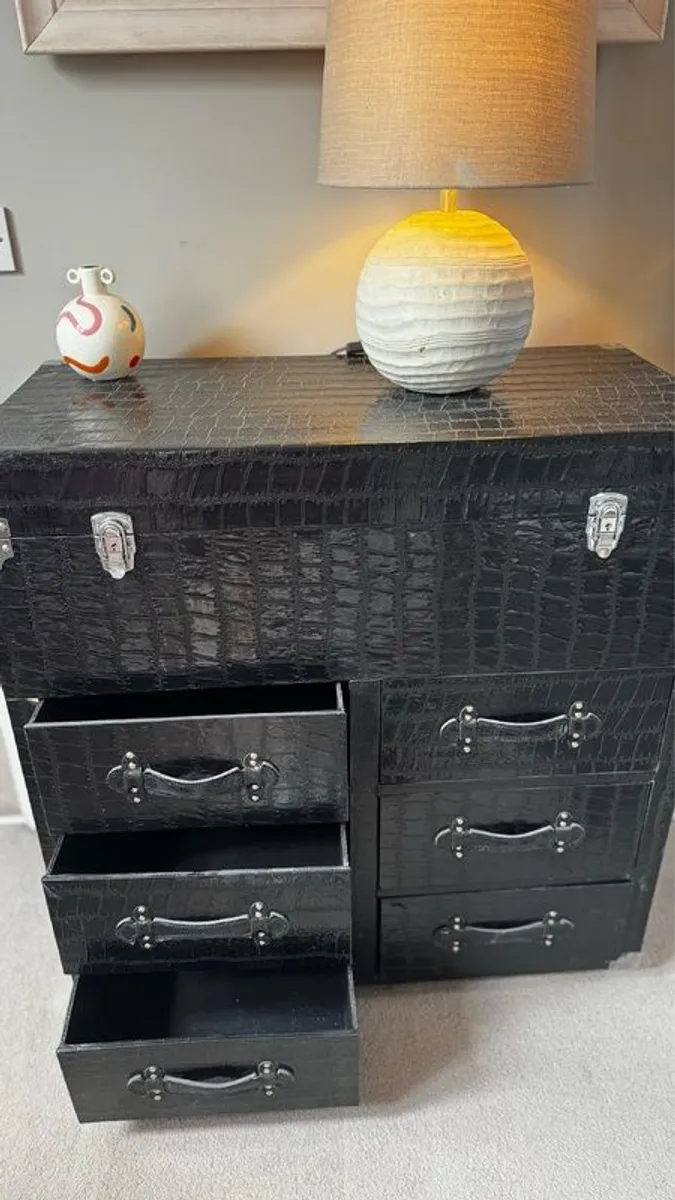 Sideboard - Image 2