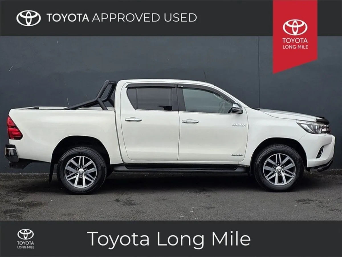 Toyota Hilux 2.4 Invincible 4WD + Vat - Image 4