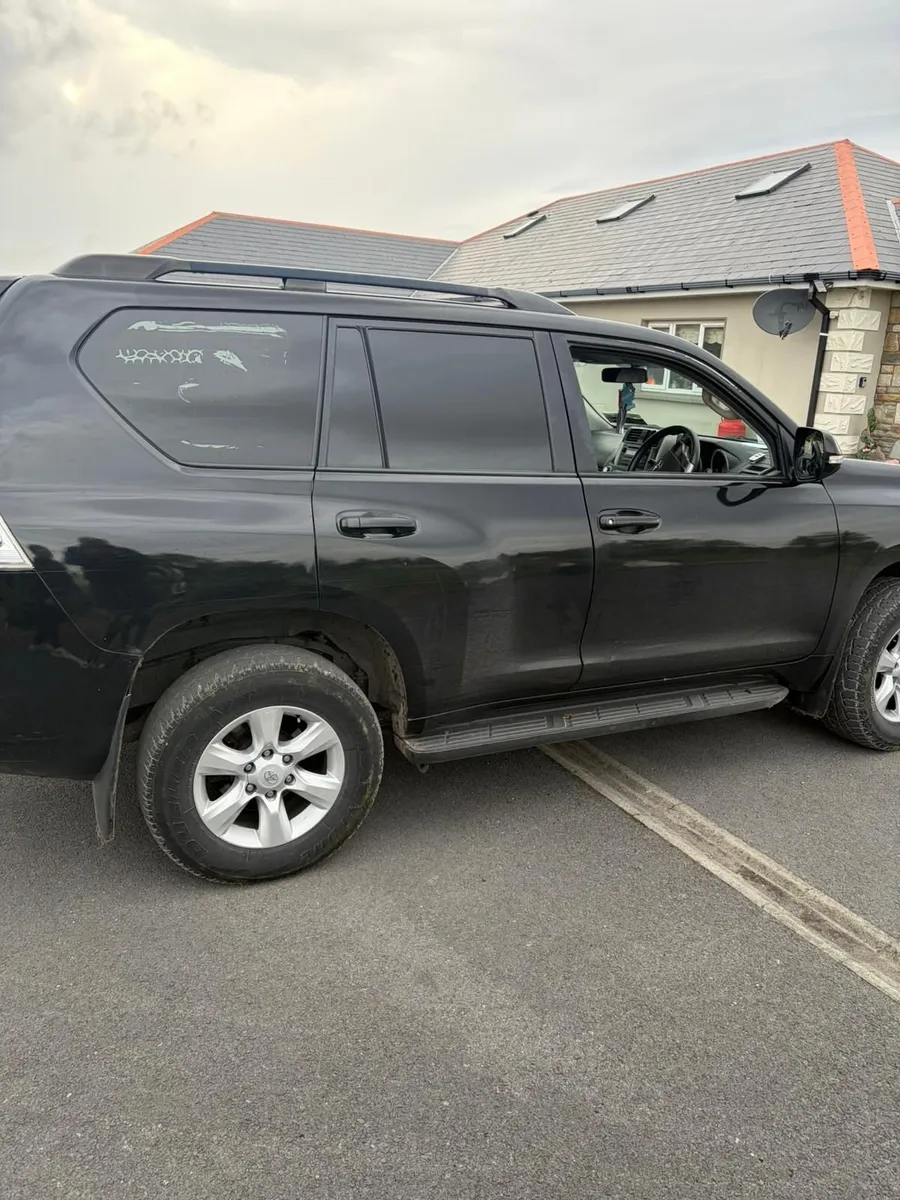 Toyota Land Cruiser 2013 - Image 2