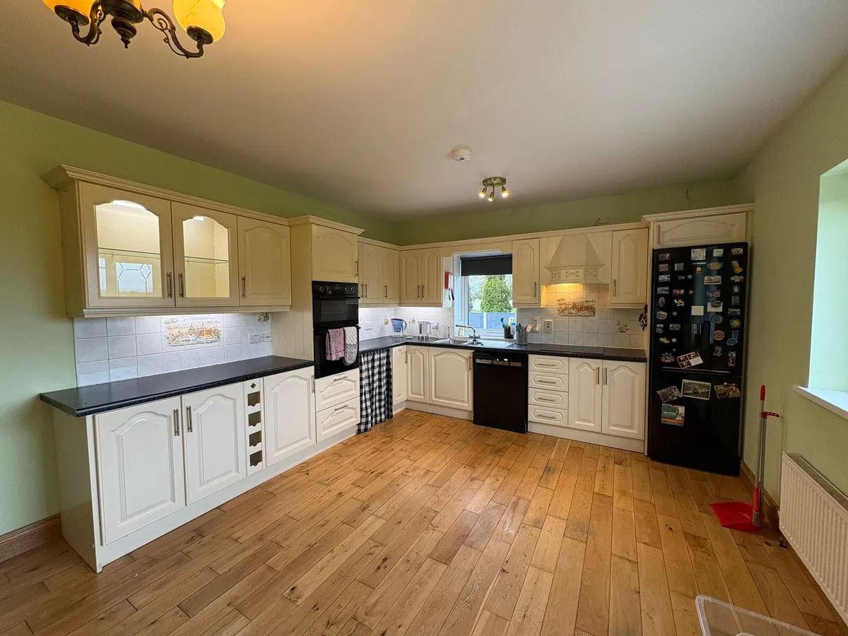 Kitchen units - Image 2