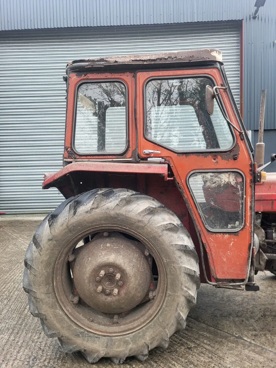 MF 135 Cab - Image 1