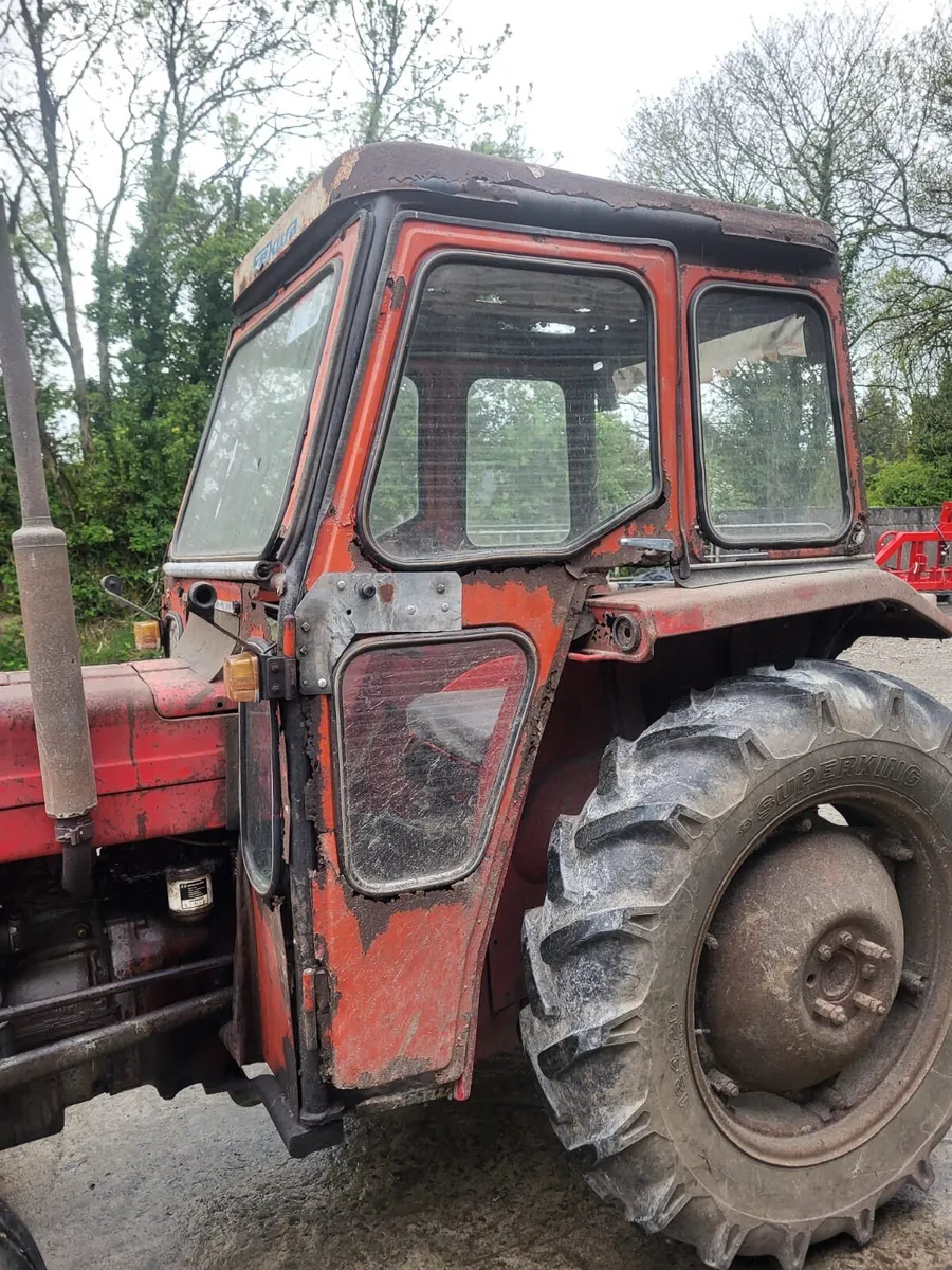MF 135 Cab - Image 2