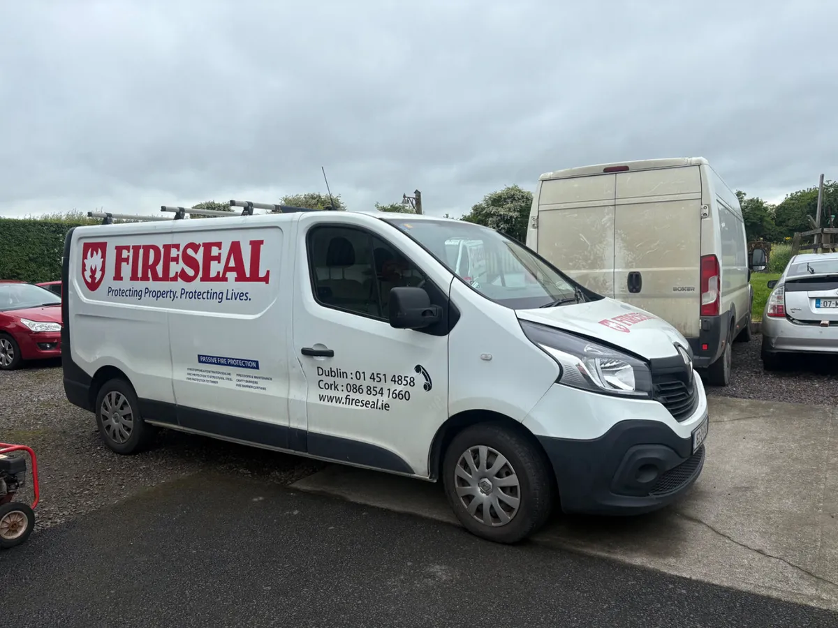 161 Renault traffic for parts or repairs - Image 1