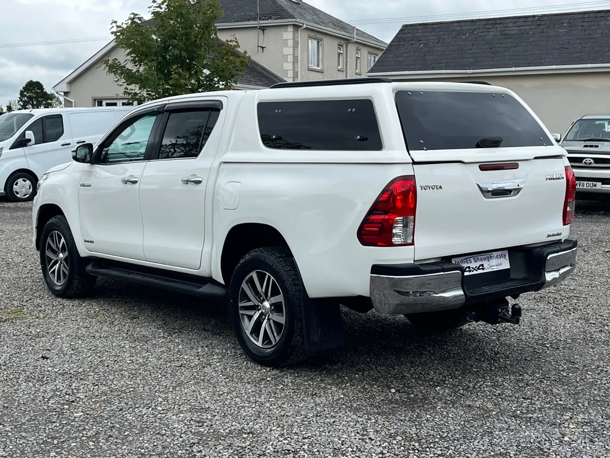 2017 TOYOTA HILUX INVINCIBLE *NO VAT* - Image 3