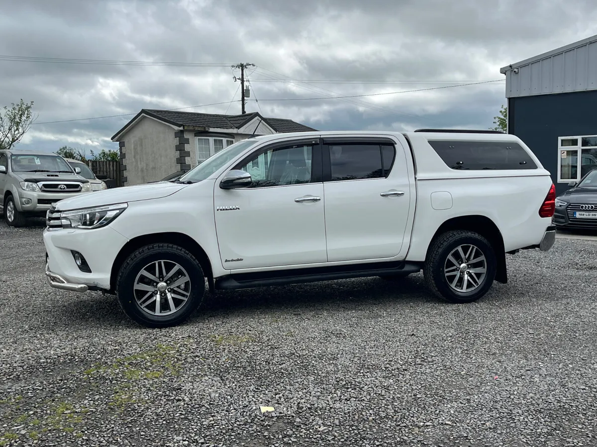 2017 TOYOTA HILUX INVINCIBLE *NO VAT* - Image 2