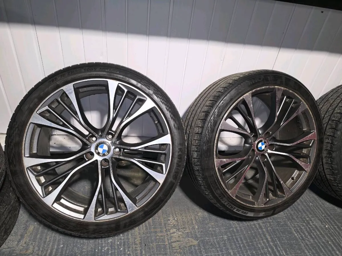 BMW X5 WHEELS 285/35/22 - Image 1