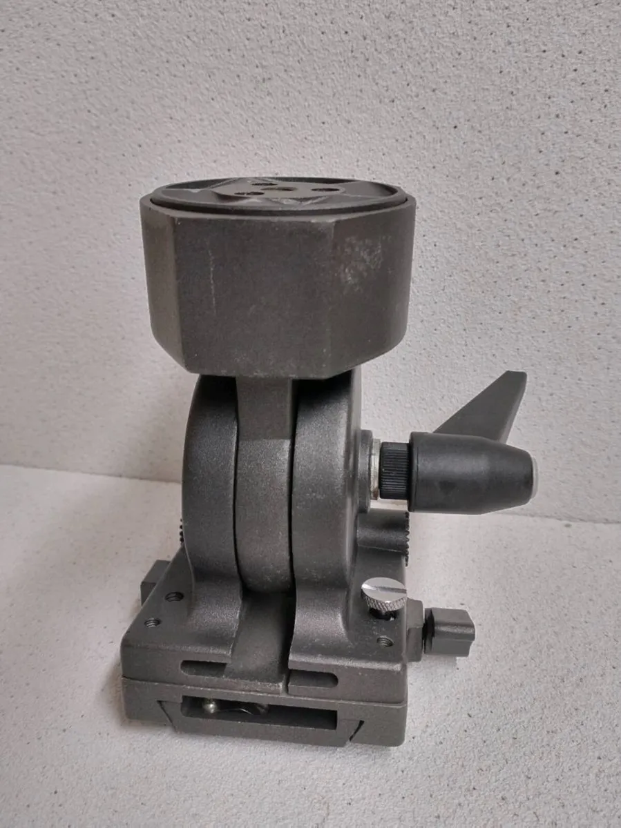 Atlas tripod head - Image 2