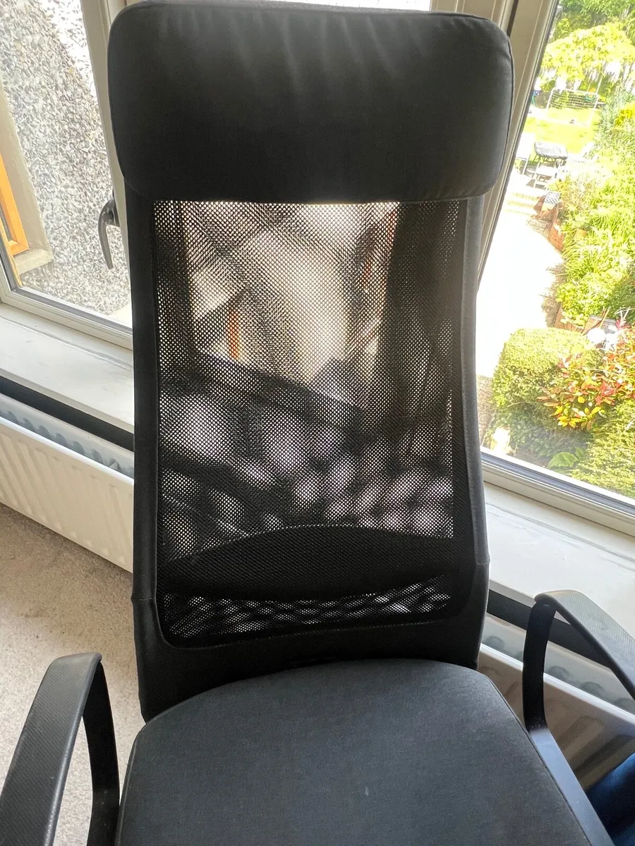Computer Chair - Image 4