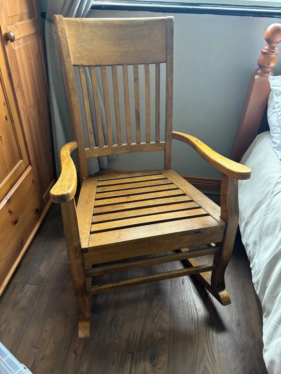 Rocking chair - Image 1