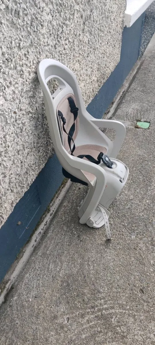 Kids bike seat - Image 2