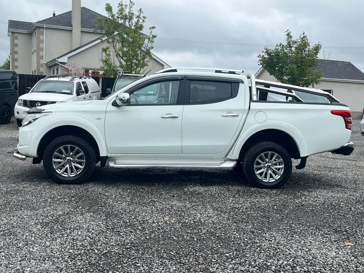 2019 MITSUBISHI L200 2.4 178BHP MANUAL - Image 4