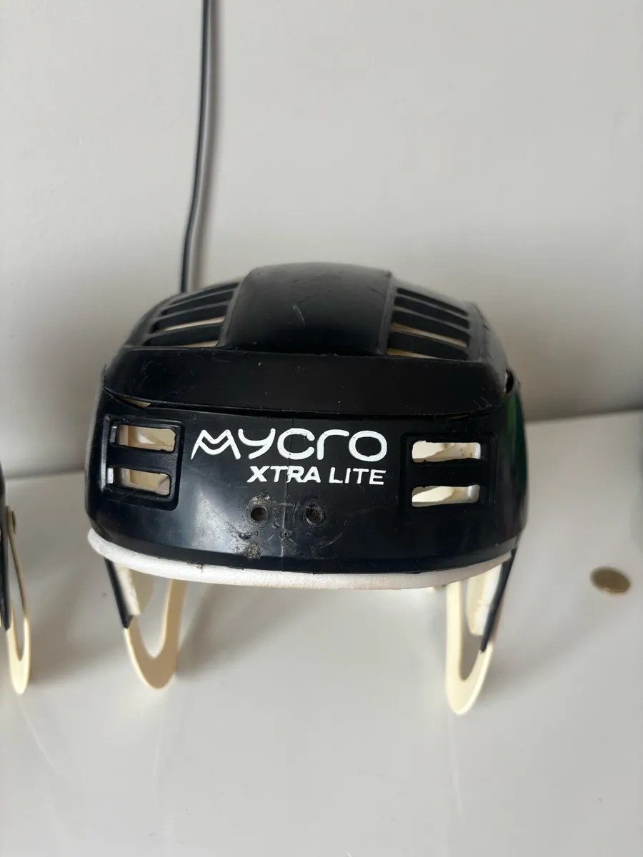 Hurling helmet - Image 2