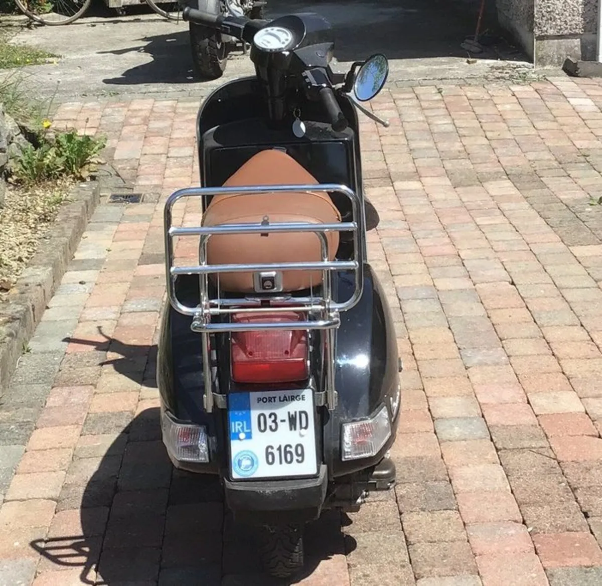 Vespa PX200E scooter - Image 3