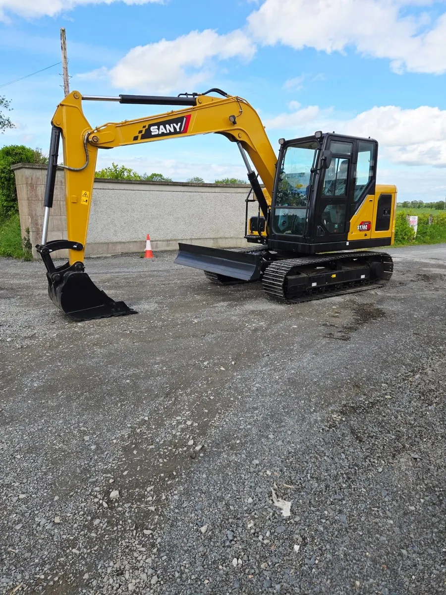 Sany Digger SY70C - Image 1