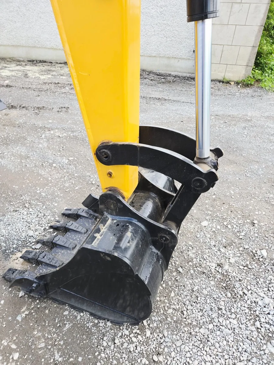 Sany Digger SY70C - Image 4