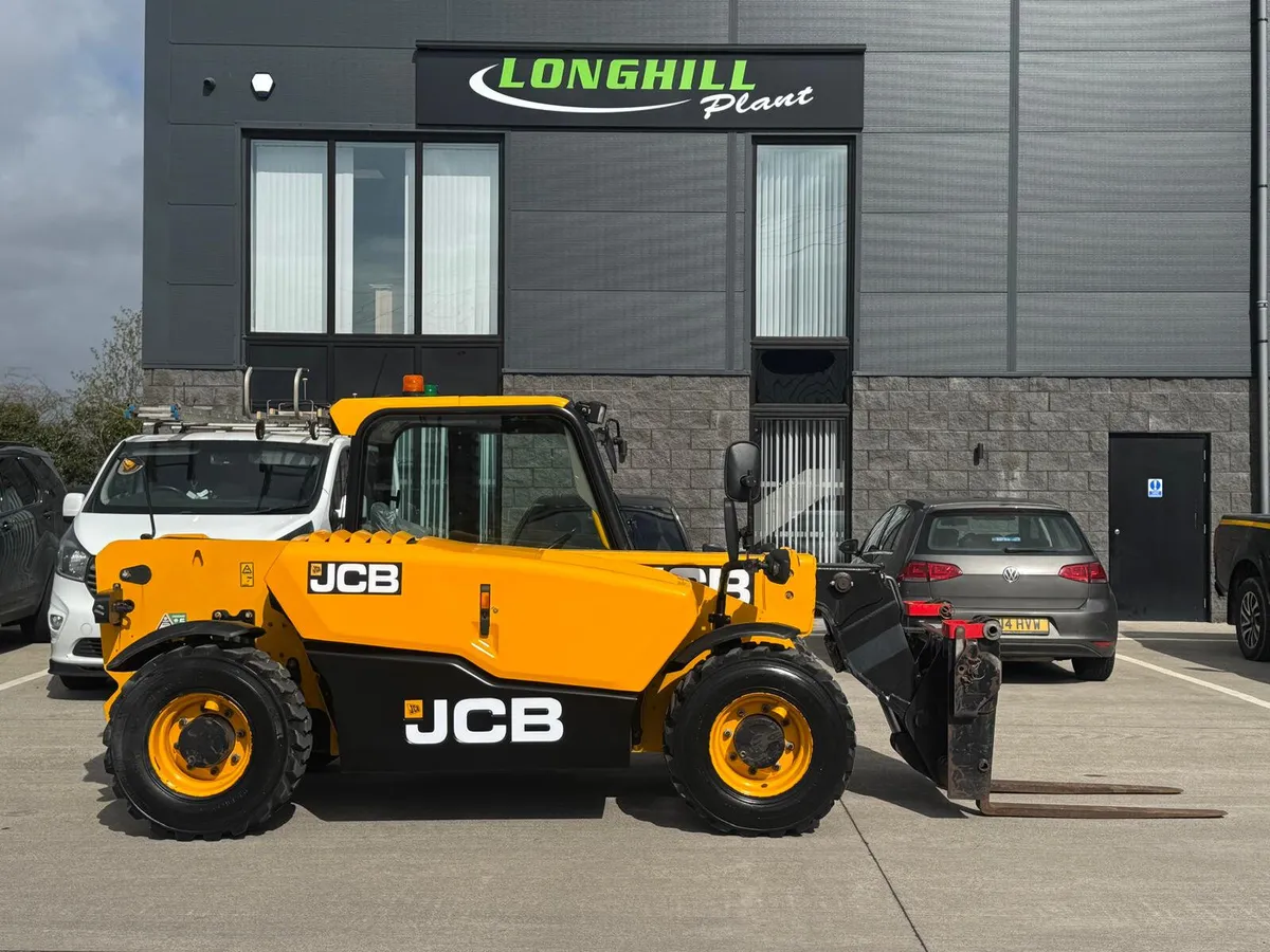 2022 JCB 525-60 - Image 2