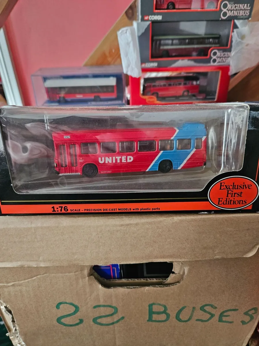 Corgi Bus - Image 1
