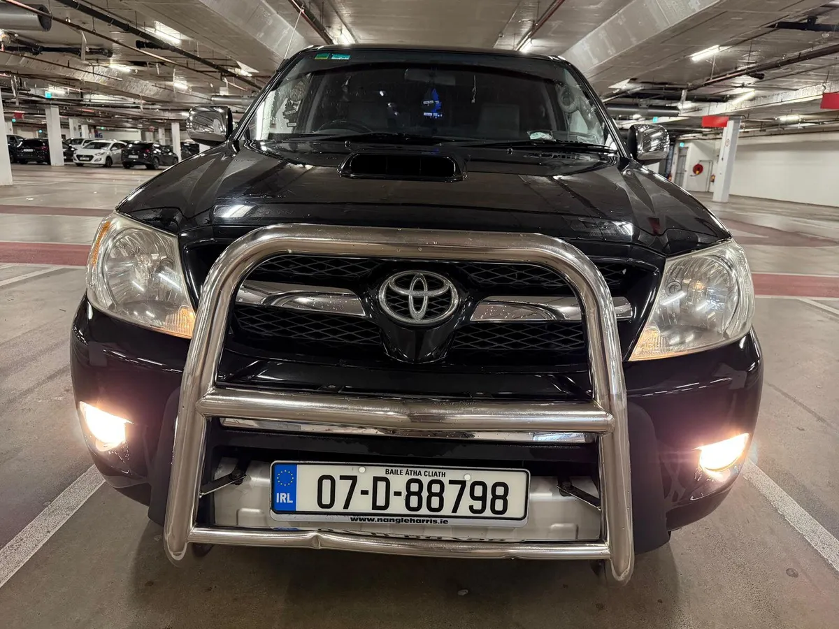 Toyota Hilux 2007 - Image 2
