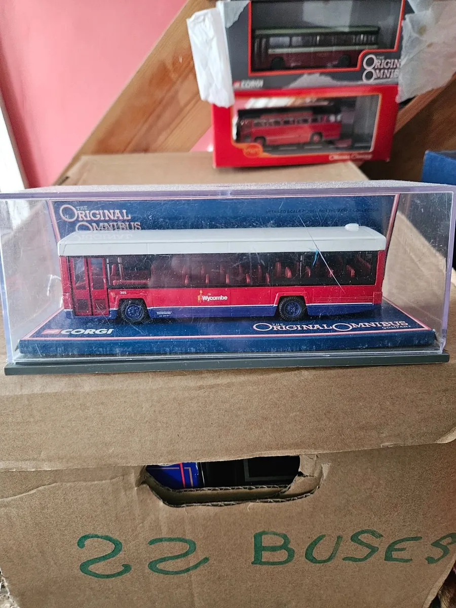 Corgi Bus - Image 1