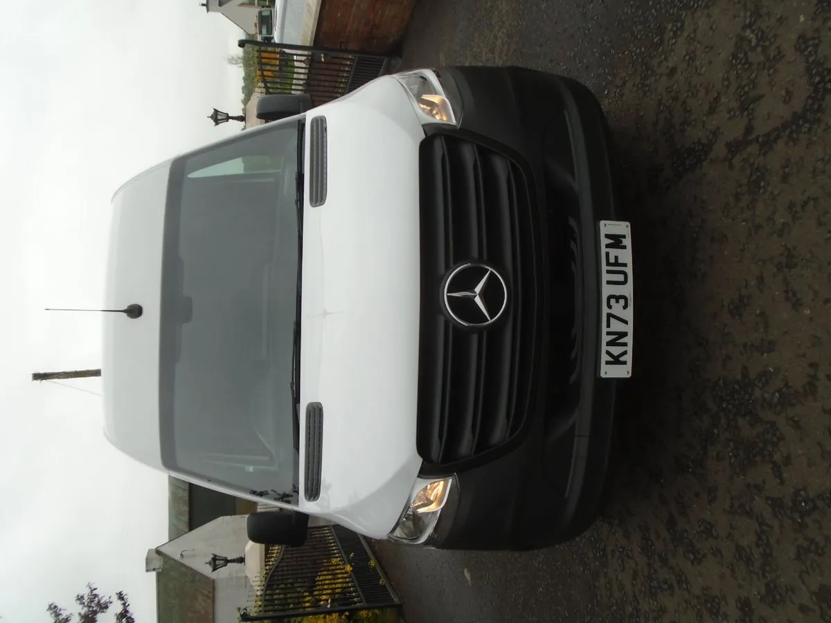2023 Mercedes-Benz Sprinter 315 CDI MWB HR RWD - Image 2
