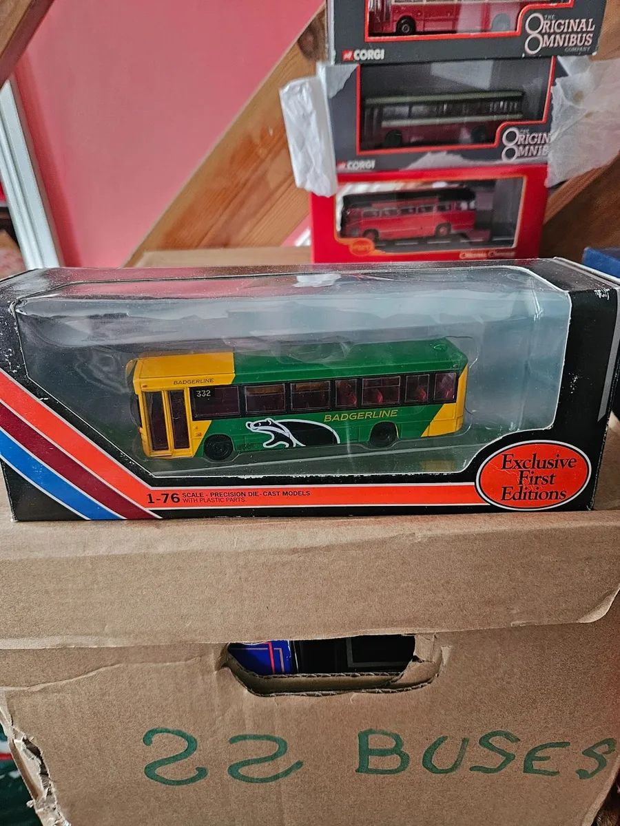 Corgi Bus - Image 1