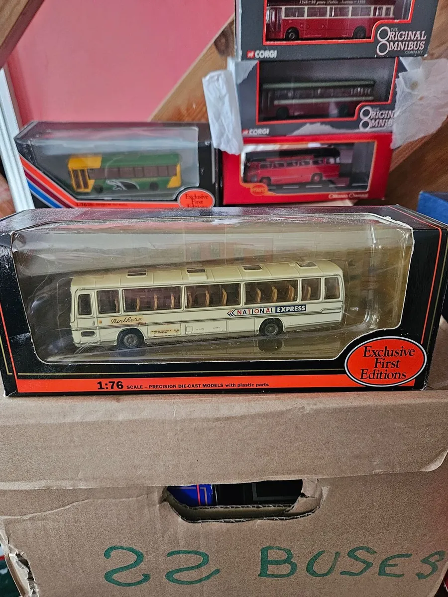 Corgi Bus - Image 1