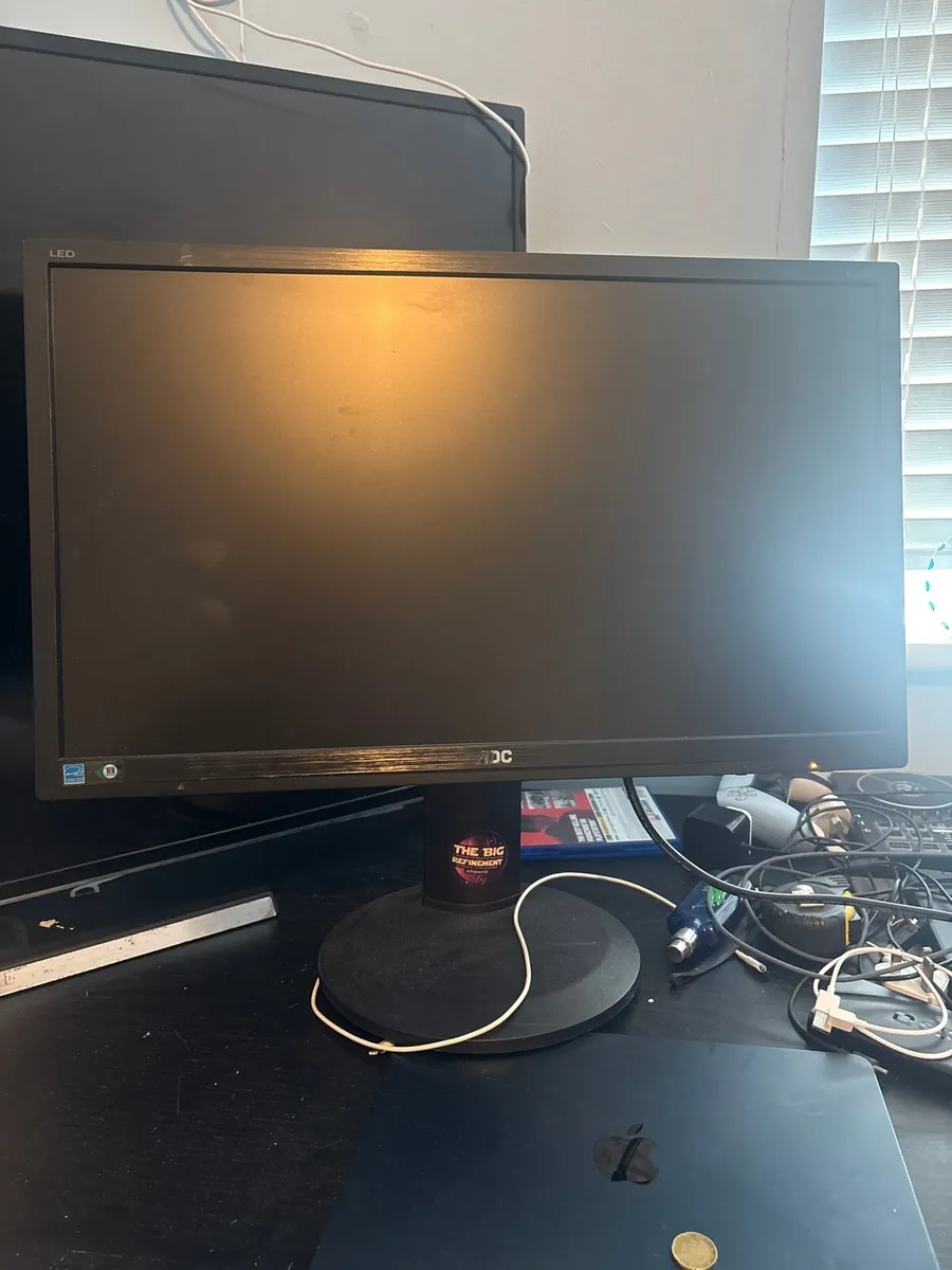 #WFH AOC 25 inch monitor with adjustable stand - Image 1