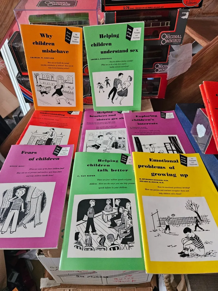 Vintage Retro 1950's Self Help Books - Image 4