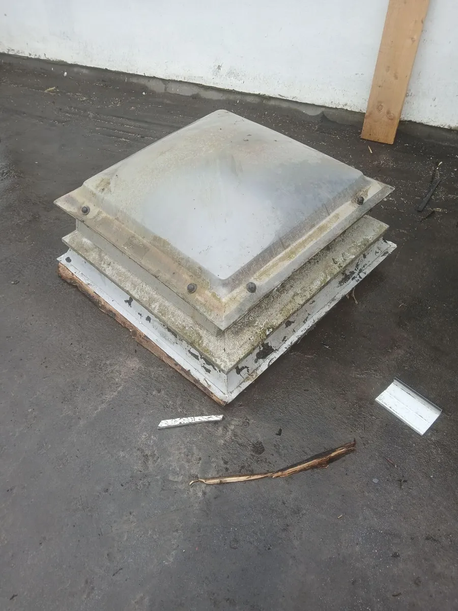 Flat roof skylight - Image 2
