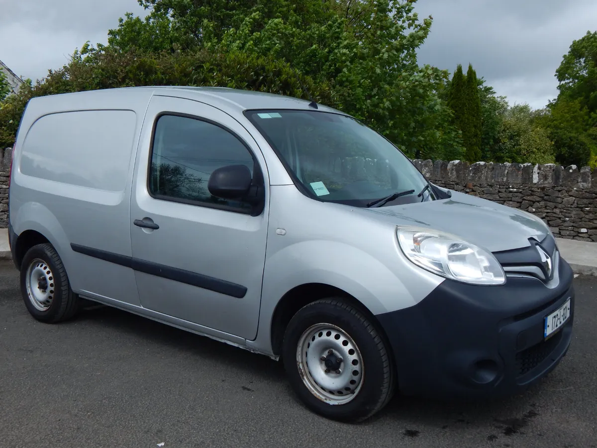 2017 Renault Kangoo CVRT 08/26 Low kms - Image 1