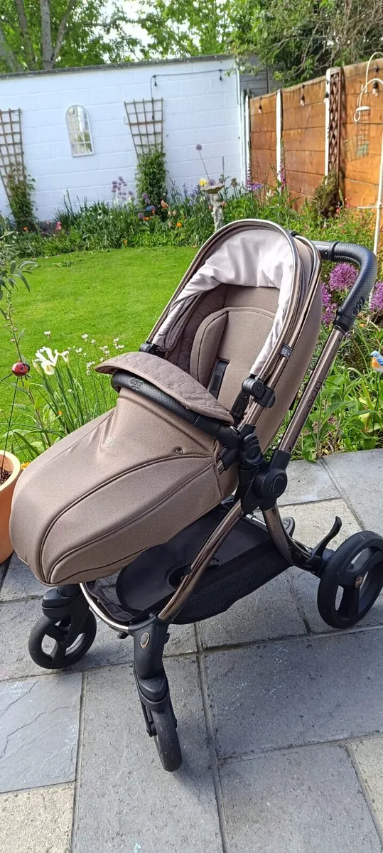 Egg2 Travel system - Image 2