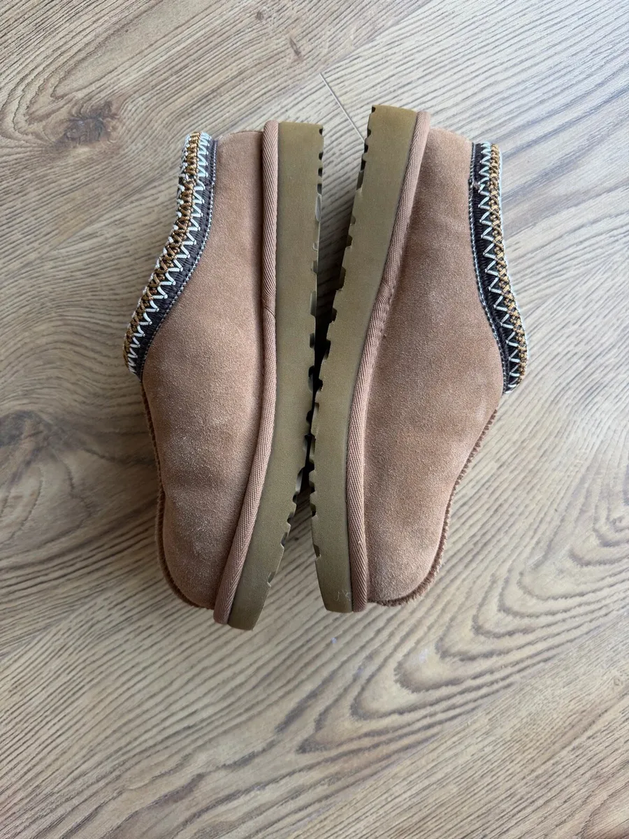 Uggs - Image 2
