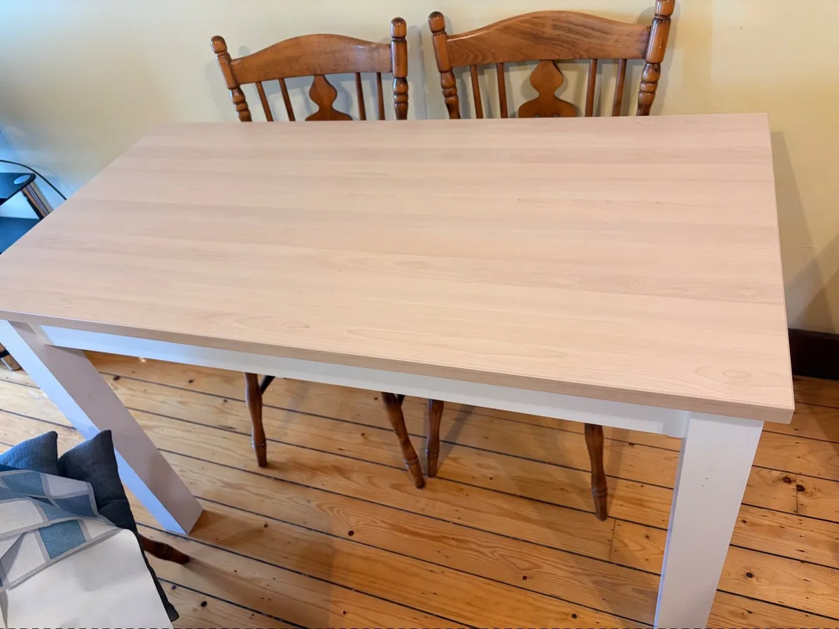 Small dining/office table and chairs - Image 1