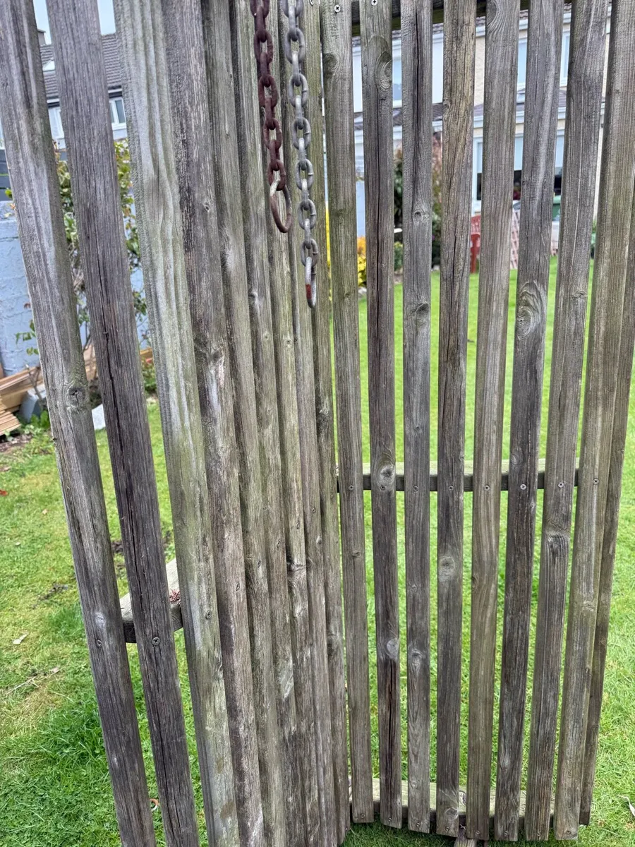 Wooden Garden swing - Image 2
