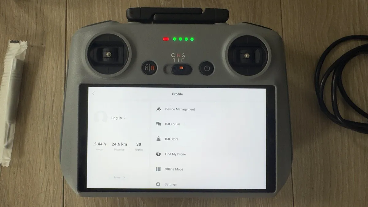*SAVE OVER €400* DJI Mini 4 Pro - Fly More Combo - Image 2