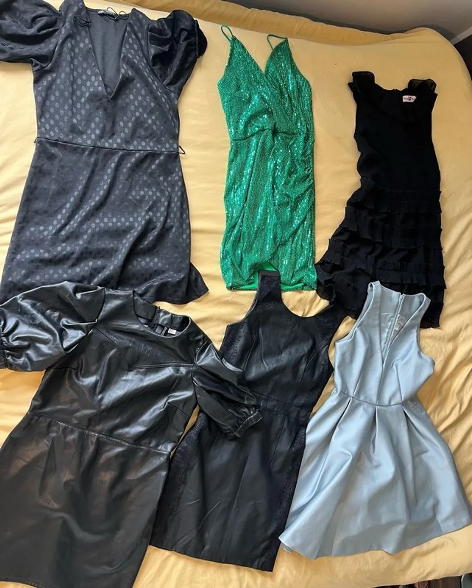 12 dresses - Image 2